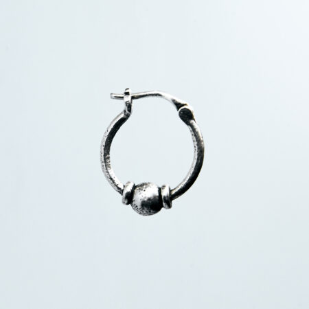 Srebrny kolczyk GLOBE YUMREY srebro 925 Silver earring