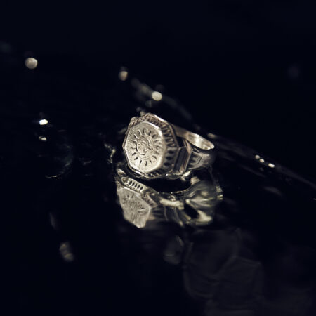 Pierścionek sygnet yumrey srebro 925 eclipse